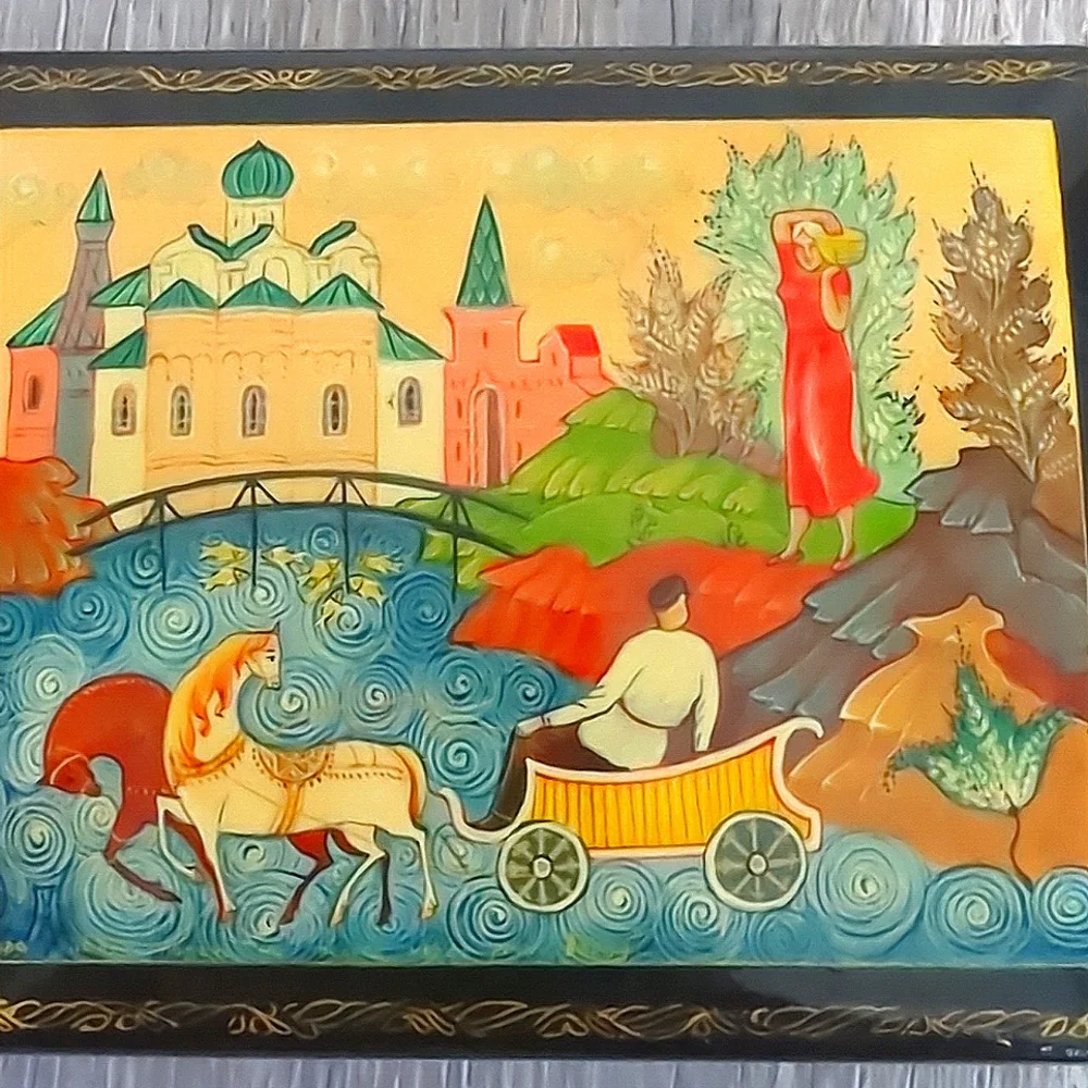 Vintage Russian Lacquer Trinket Box Folk Art